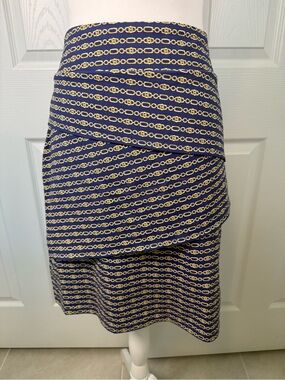 J. McLaughlin Nicola Navy Gold Chain Print Pencil Skirt
Stretch Women's ~S